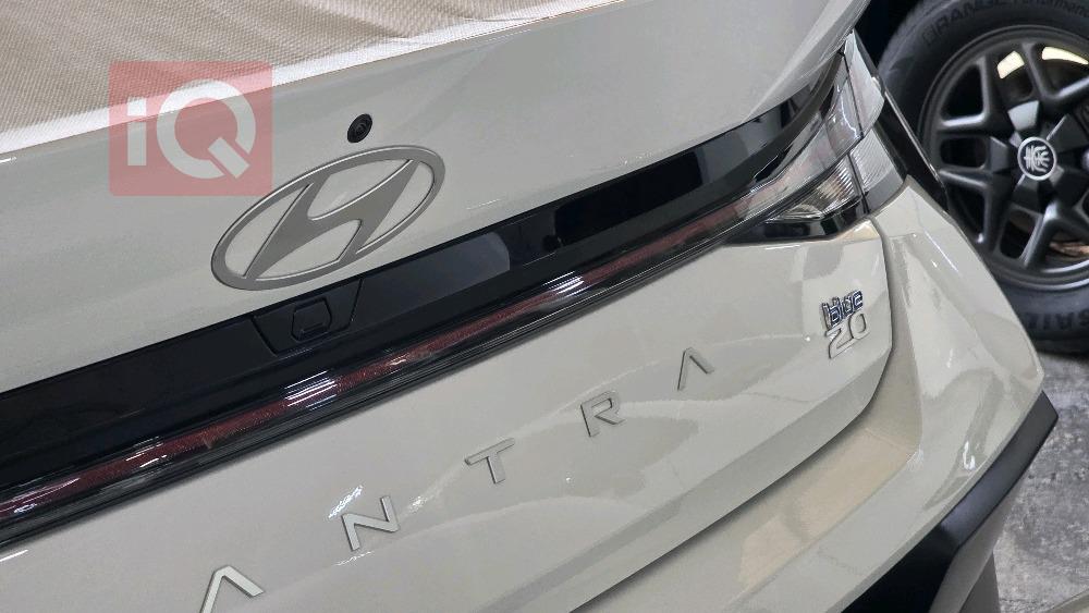 هیۆندای ئەلەنترا